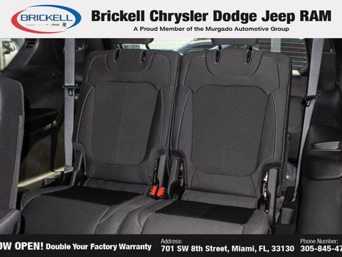 New 2025 Jeep Grand Cherokee L Laredo image 18