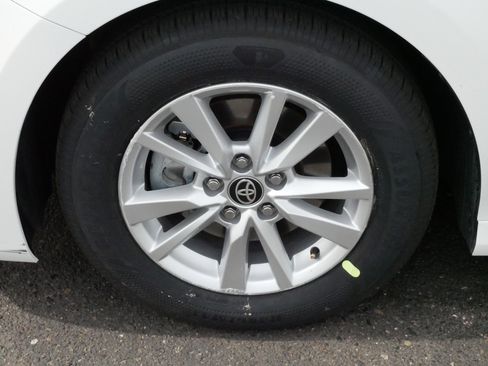 Certified 2025 Toyota Camry LE image 15