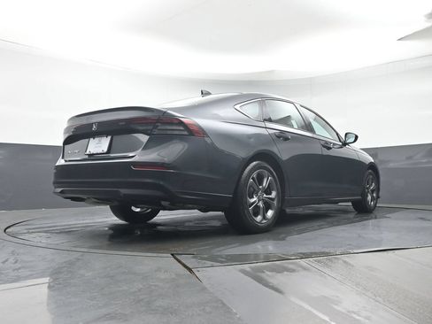 Used 2023 Honda Accord EX image 27