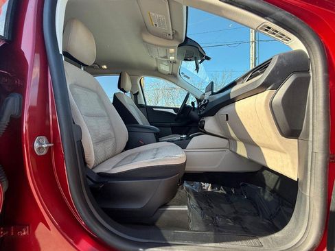 Certified 2022 Ford Escape SE w/ Convenience Package image 14