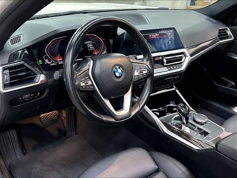 Used 2020 BMW 330i Sedan w/ Convenience Package RWD image 16