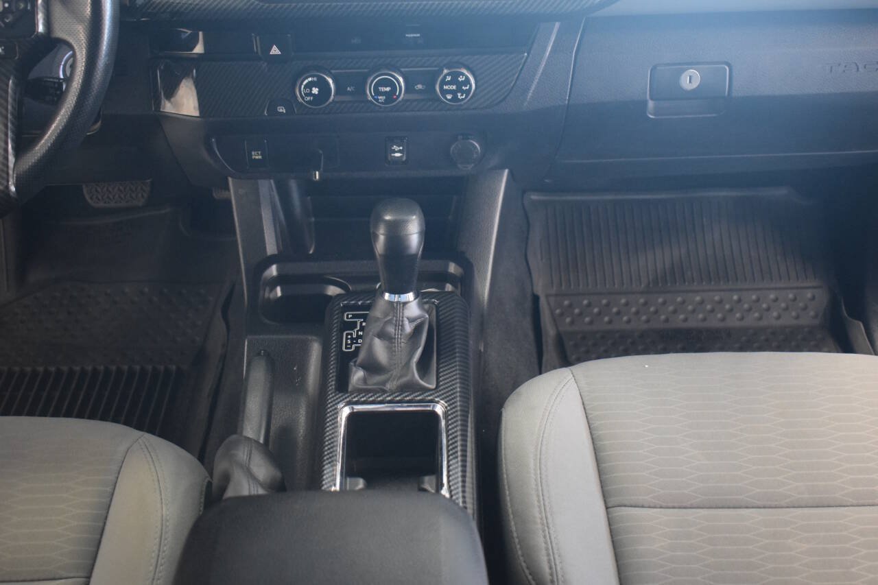 Used 2017 Toyota Tacoma SR5 RWD image 34