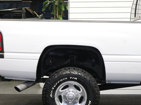 Used 2000 Dodge Ram 2500 Truck SLT image 63