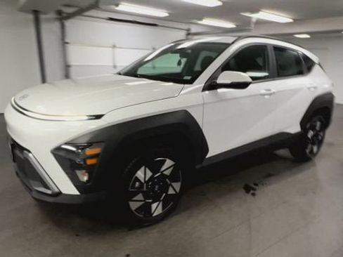 Used 2025 Hyundai Kona SEL image 4