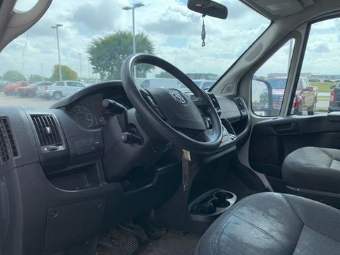 Used 2019 RAM ProMaster 2500 w/ Interior Convenience Group image 11