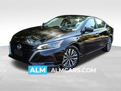 Used 2025 Nissan Altima 2.5 SV