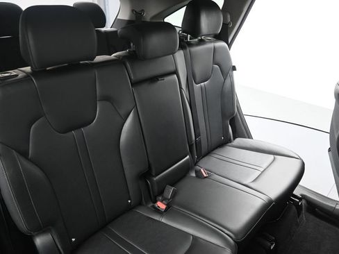 Used 2024 Kia Sorento S FWD image 13