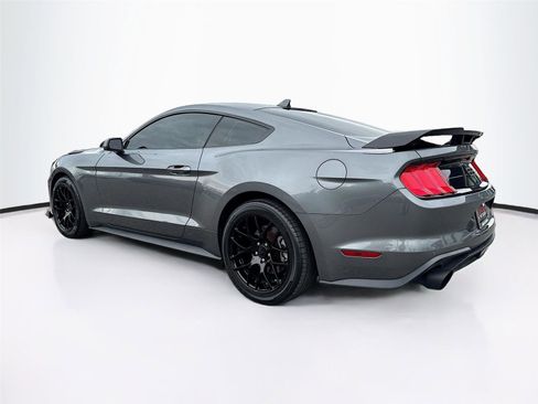 Used 2021 Ford Mustang Premium image 5