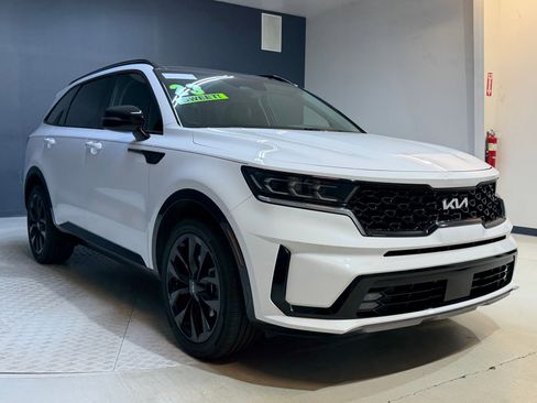 Used 2023 Kia Sorento SX FWD image 21