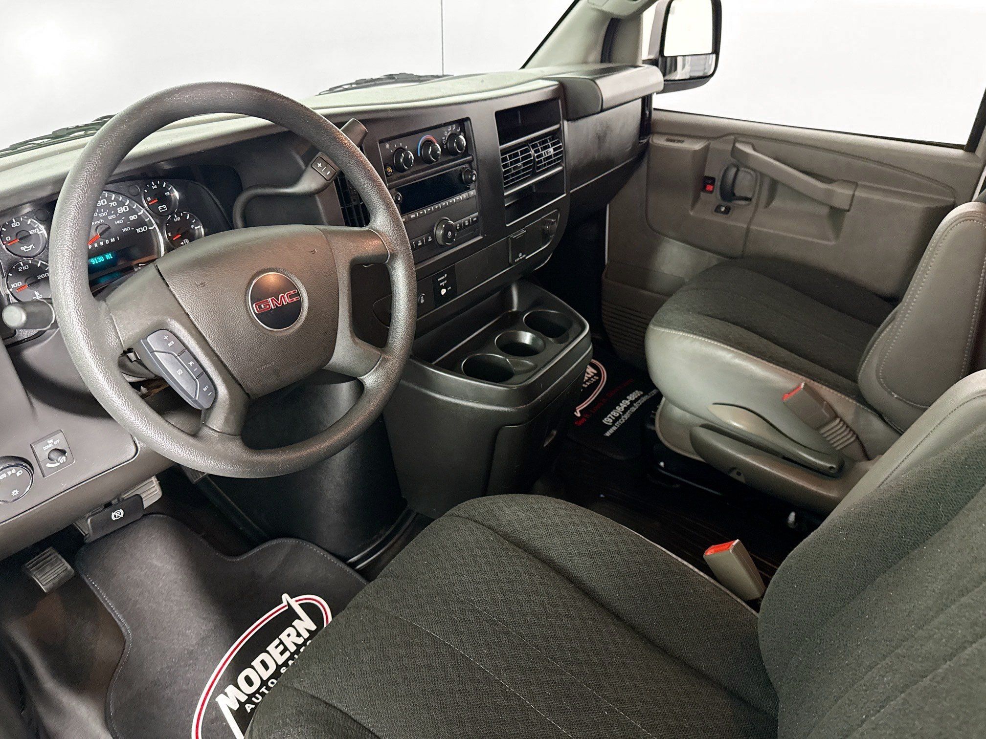 Used 2025 GMC Savana 2500 w/ Driver Convenience Package RWD image 8