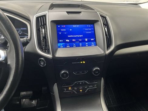 Used 2020 Ford Edge SEL w/ Convenience Package image 18
