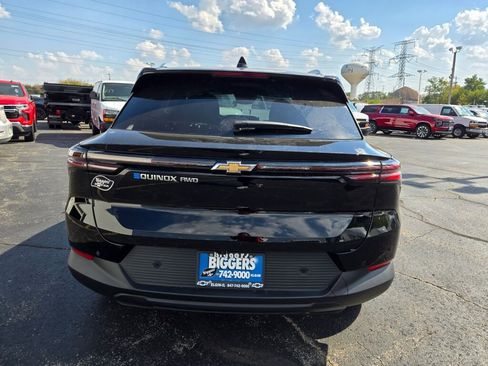 New 2026 Chevrolet Equinox EV LT image 11