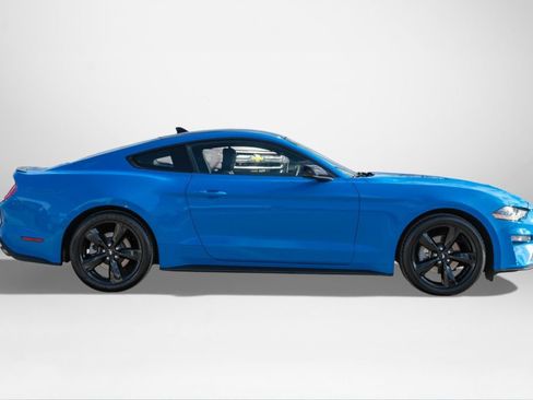 Used 2022 Ford Mustang Premium w/ Equipment Group 201A image 5