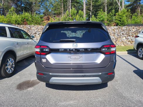Used 2024 Honda Pilot EX-L image 5