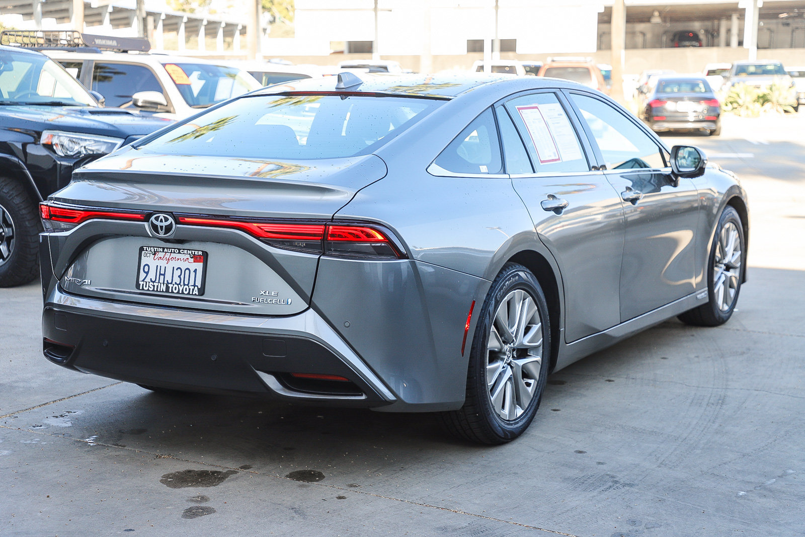 Used 2023 Toyota Mirai w/ Advanced Technology Package RWD image 6