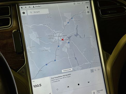 Used 2017 Tesla Model X 100D AWD/4WD image 21