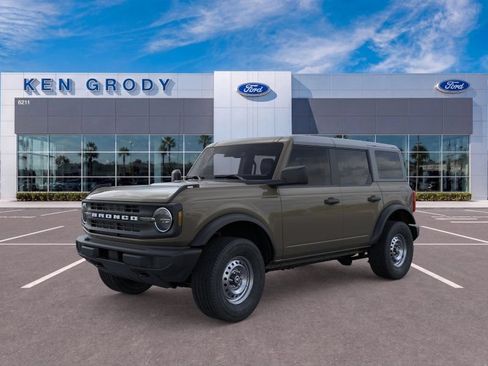 New 2026 Ford Bronco 4-Door AWD/4WD image 3