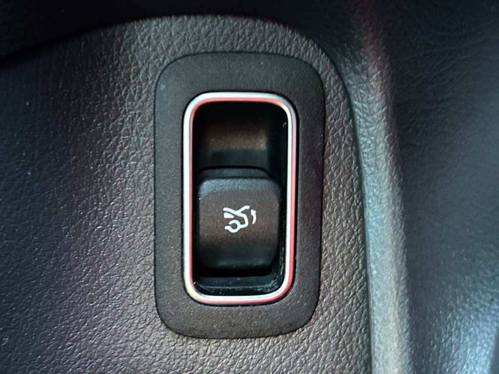 Used 2025 Mercedes-Benz CLA 250 image 26