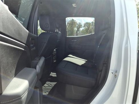 Used 2024 GMC Canyon Elevation w/ Elevation Premium Package image 17