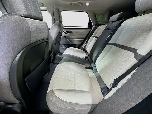 Used 2019 Land Rover Range Rover Velar R-Dynamic SE image 27