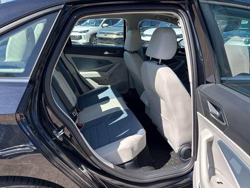 Certified 2026 Volkswagen Jetta SE FWD image 39