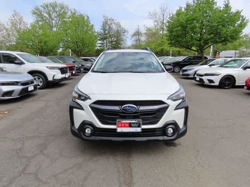 Used 2024 Subaru Outback Premium AWD/4WD image 6