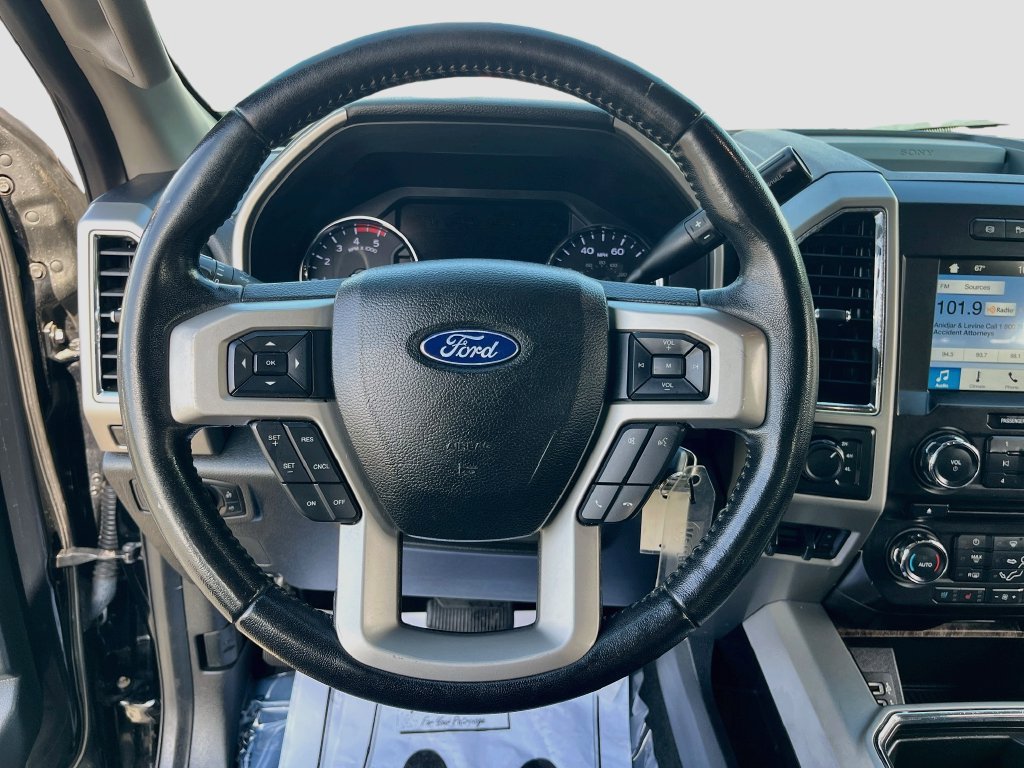 Used 2018 Ford F250 Lariat w/ Lariat Value Package AWD/4WD image 11