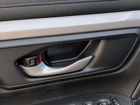 Used 2021 Honda CR-V LX image 20