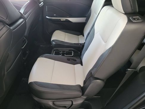 Certified 2025 Lexus TX 500h AWD w/ Technology Package image 11