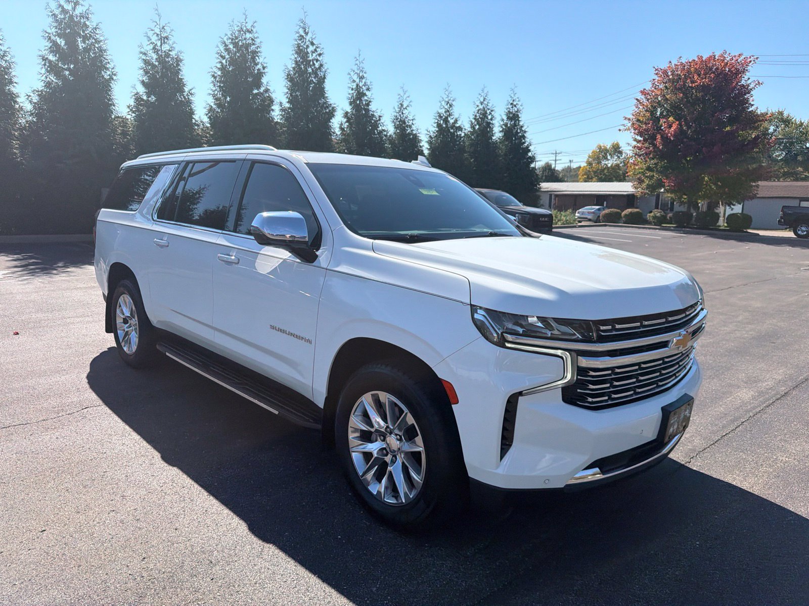 Used 2022 Chevrolet Suburban Premier AWD/4WD image 7