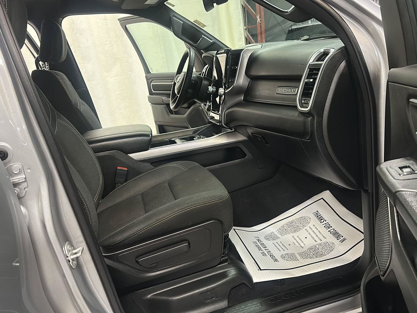 Used 2025 RAM 1500 Big Horn AWD/4WD image 30