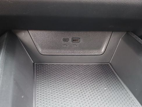 New 2027 Chevrolet Equinox LT w/ Convenience Package II AWD/4WD image 18