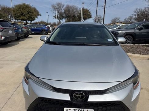 Used 2020 Toyota Corolla LE w/ Carpet Mat Package (TMS) image 5