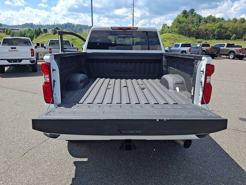 Used 2024 Chevrolet Silverado 2500 High Country w/ Technology Package AWD/4WD image 29