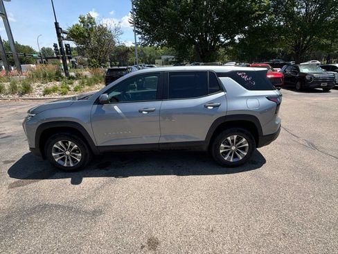 Used 2025 Chevrolet Equinox LT AWD/4WD image 12