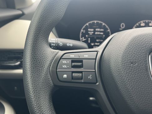 New 2026 Honda HR-V LX image 24