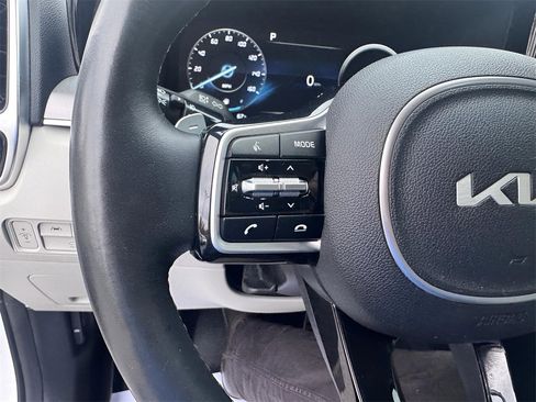 Used 2022 Kia Sorento SX image 22