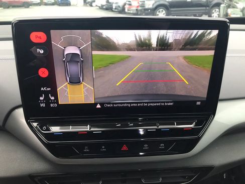 Used 2023 Volkswagen ID.4 Pro S Plus image 27