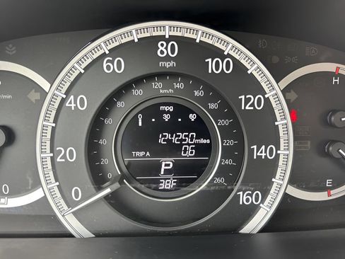 Used 2013 Honda Accord EX-L image 25