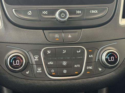 Used 2024 Chevrolet Malibu LT FWD image 25