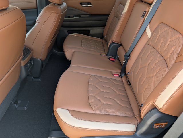 New 2026 Nissan Pathfinder Platinum w/ Cargo Package FWD image 17