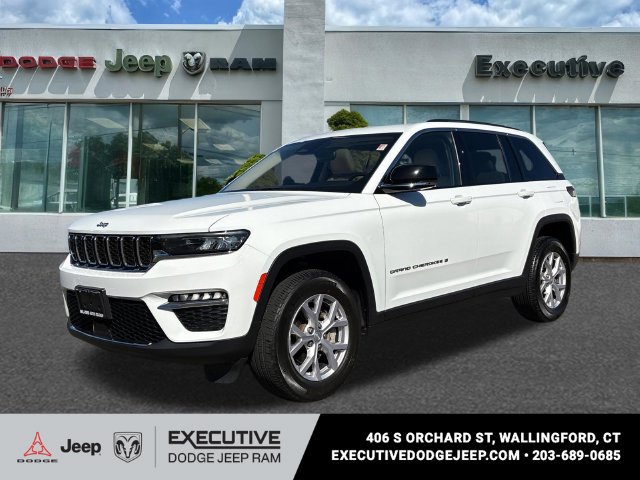 Used 2022 Jeep Grand Cherokee Limited AWD/4WD image 1