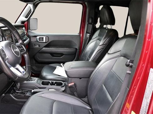 Used 2021 Jeep Wrangler Unlimited Sahara image 12