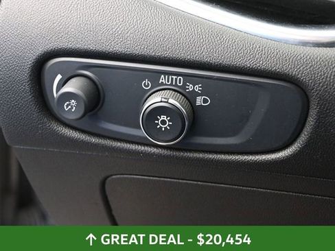 Used 2024 Chevrolet Malibu LT image 37