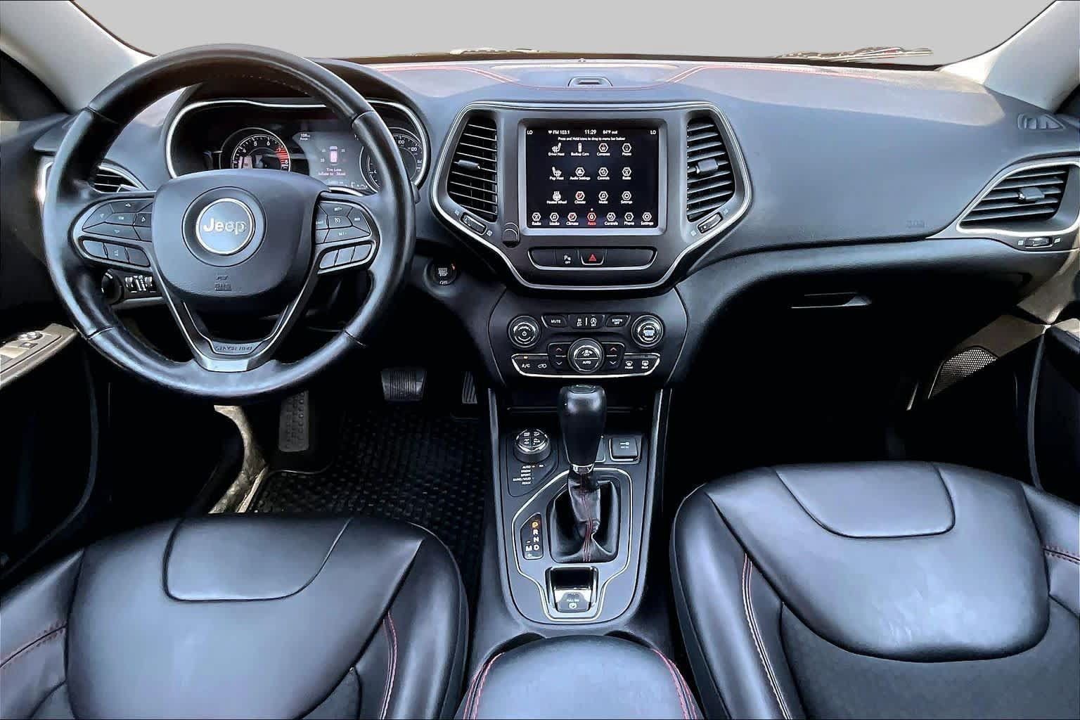 Used 2019 Jeep Cherokee Trailhawk w/ Cold Weather Group AWD/4WD image 16