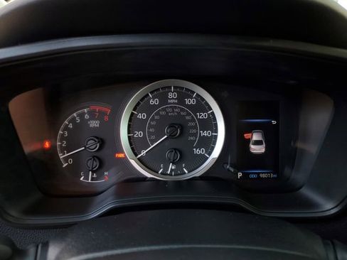 Used 2021 Toyota Corolla LE FWD image 30