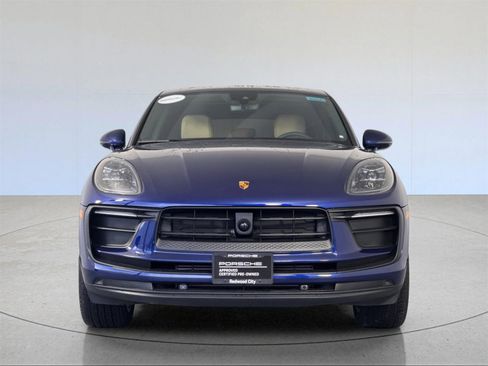 Used 2025 Porsche Macan image 11