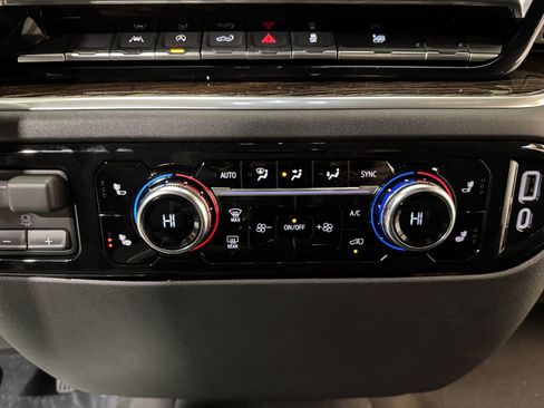 New 2026 GMC Sierra 1500 Elevation image 15