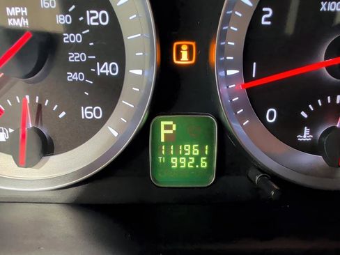 Used 2013 Volvo C70 T5 FWD image 22