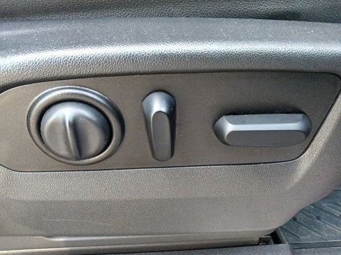 Used 2021 Chevrolet Silverado 1500 LTZ image 34